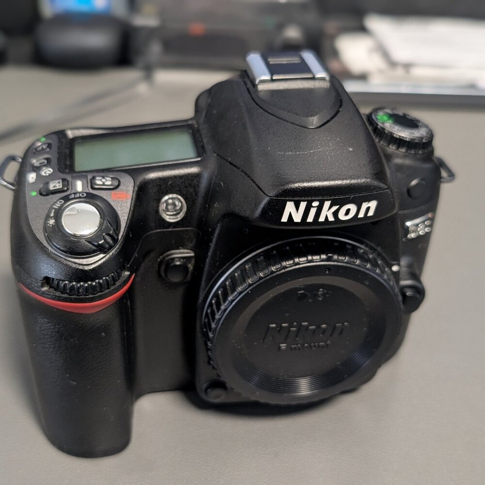 Nikon D80 Digital Camera Body DSLR 10.2MP Parts/Repair Err Error Message